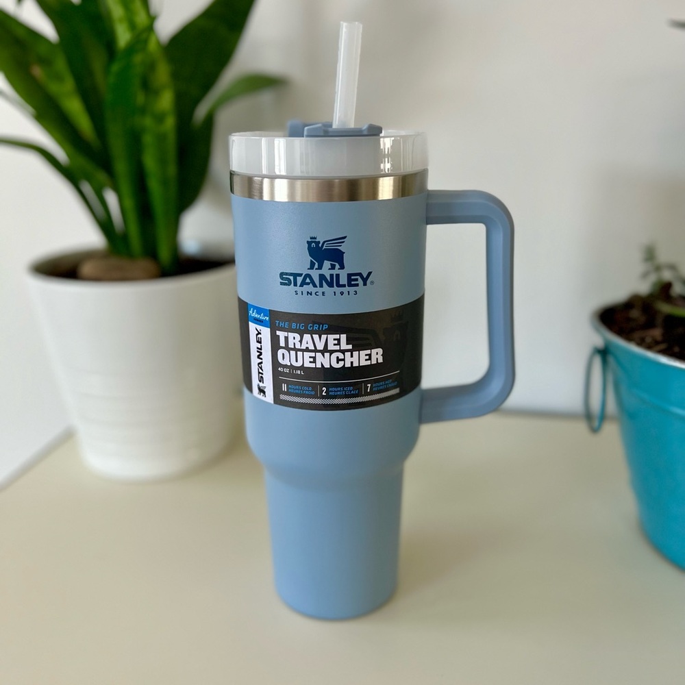 NEW Stanley Quencher - 40 oz (Chambray)